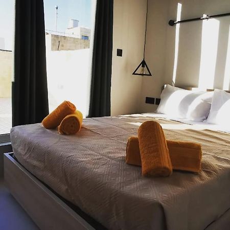 Ferienwohnung Chic Penthouse Industrial-Style Mosta Exterior foto