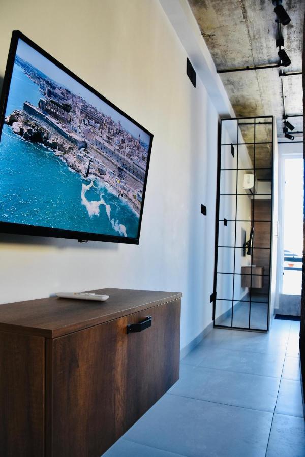 Ferienwohnung Chic Penthouse Industrial-Style Mosta Exterior foto